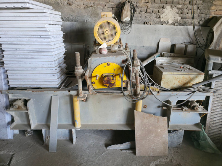 دستگاه طولی بر سنگ بری