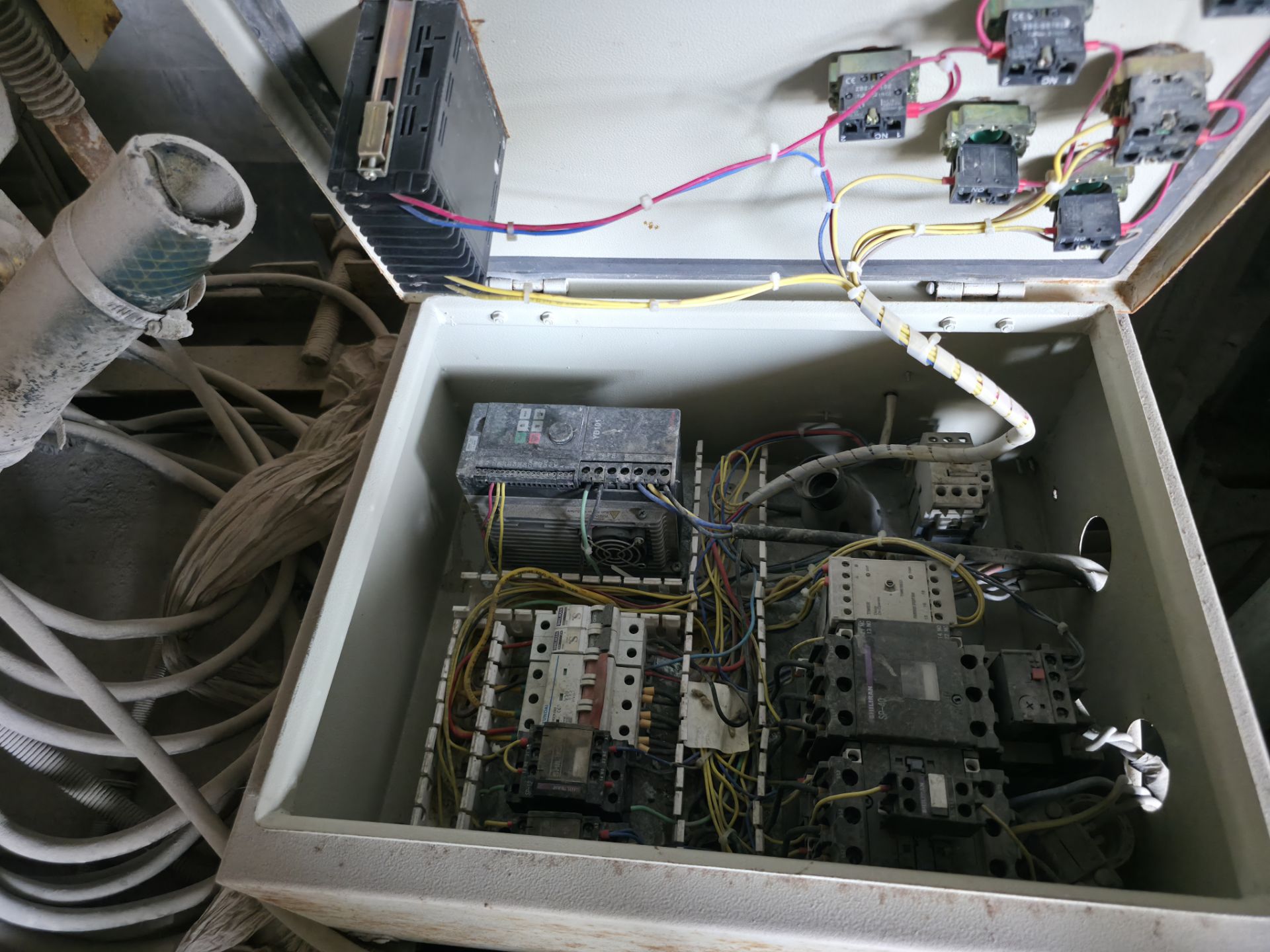 دستگاه طولی بر سنگ بری